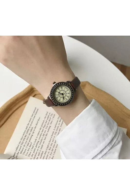 Horloge ronde vintage et rétro Toz Vintage Evolve marron à chiffres romains