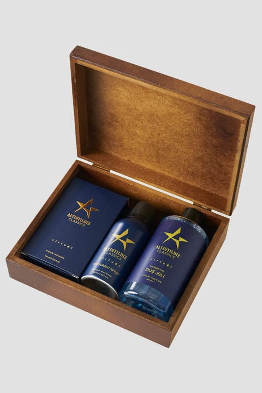 Coffret cadeau pour marié Altınyıldız Classics Men's AC Virtual : parfum-déodorant EDP 100 ml, gel douche 150 ml et coffret en bois 400 ml.