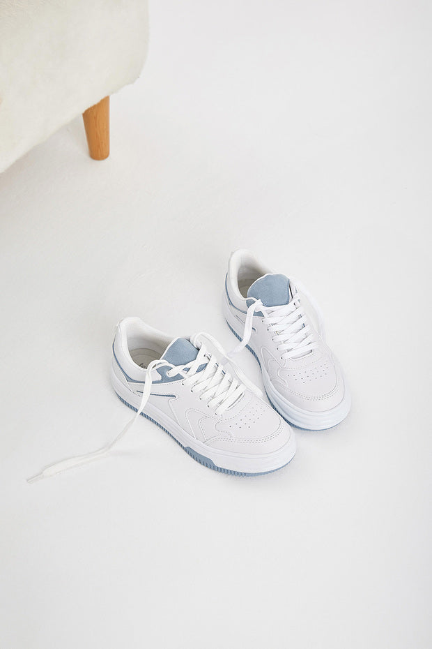 Chaussures de sport à lacets Tonny Black pour femmes, blanches et bleues, à semelle thermo-résistante.