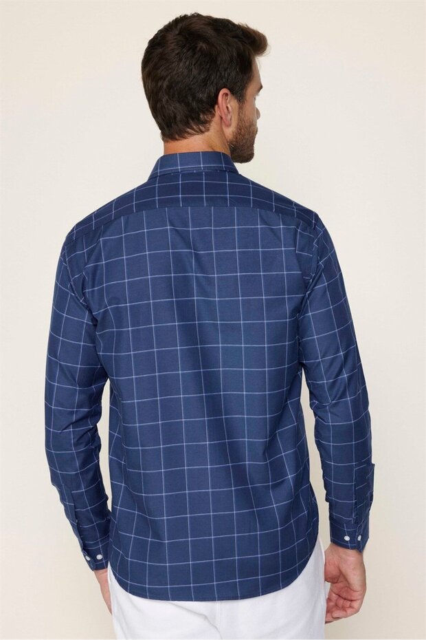 Chemise Tudors pour homme, coupe classique, col boutonné, petits carreaux, en coton bleu marine
