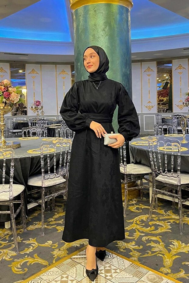Robe de soirée authentique Ceylan en jacquard noir