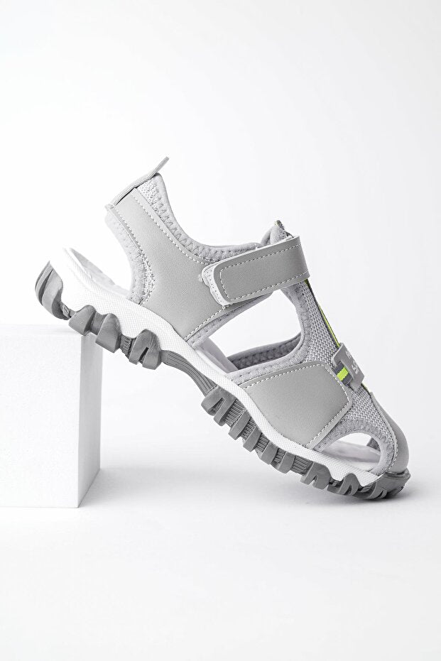 Sandales unisexes pour enfants Muggo Tweety, orthopédiques, légères et à bout fermé avec fermeture velcro, garanties pour tous les jours.