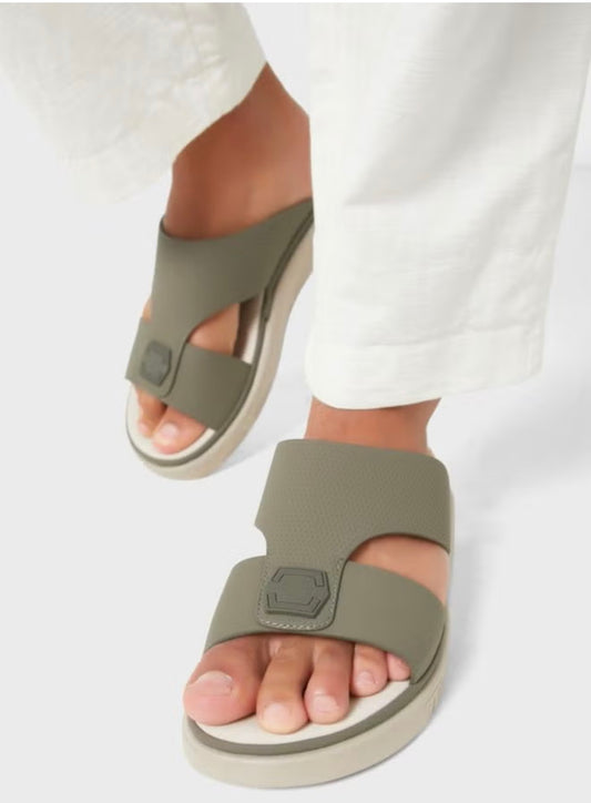 Pantoufles décontractées jaune verdâtre