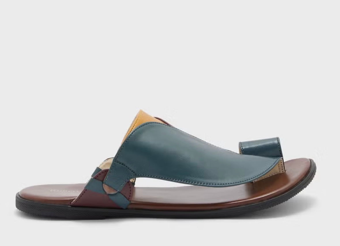 Shirgi sandal