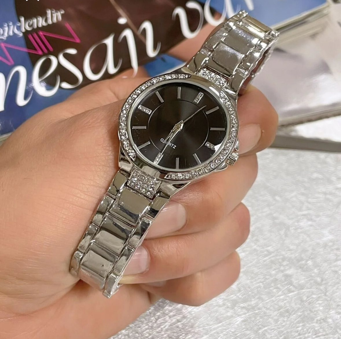 Zircon montre