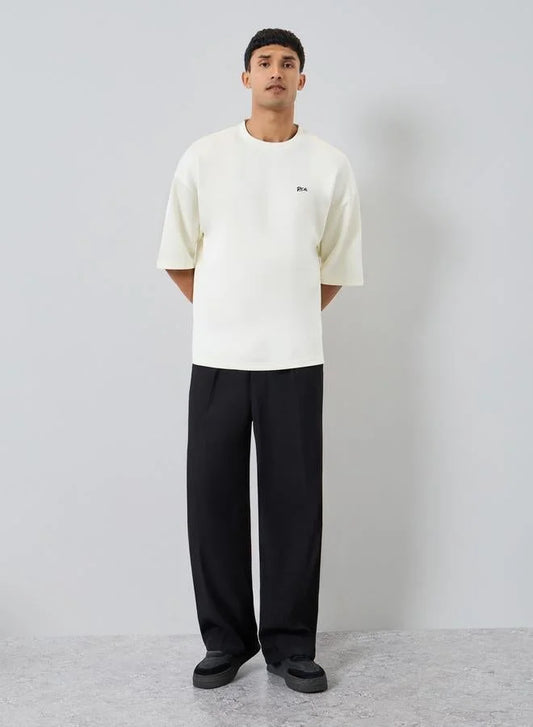 T-shirt homme crème à motif brodé, coupe carrée