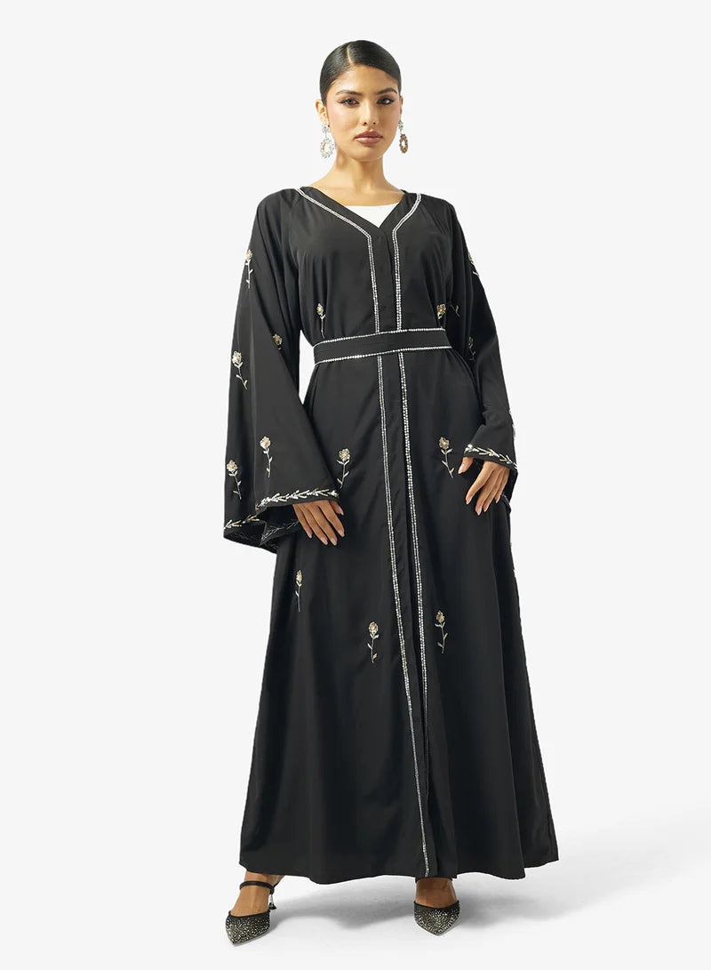 Abaya brodée avec Sheila