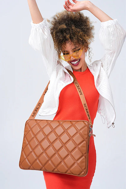 Sac à main couleur marron