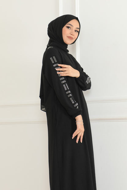 Collection OKTAYUSTA  Nouvelle saison Abaya noire ornée de pierres