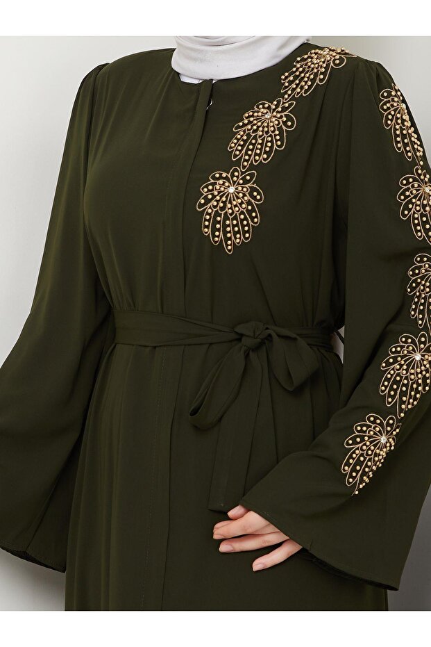 ABAYA ESLEMNUR  À MOTIFS DE PALMIERS ET ORNÉE DE PERLES JAUNES