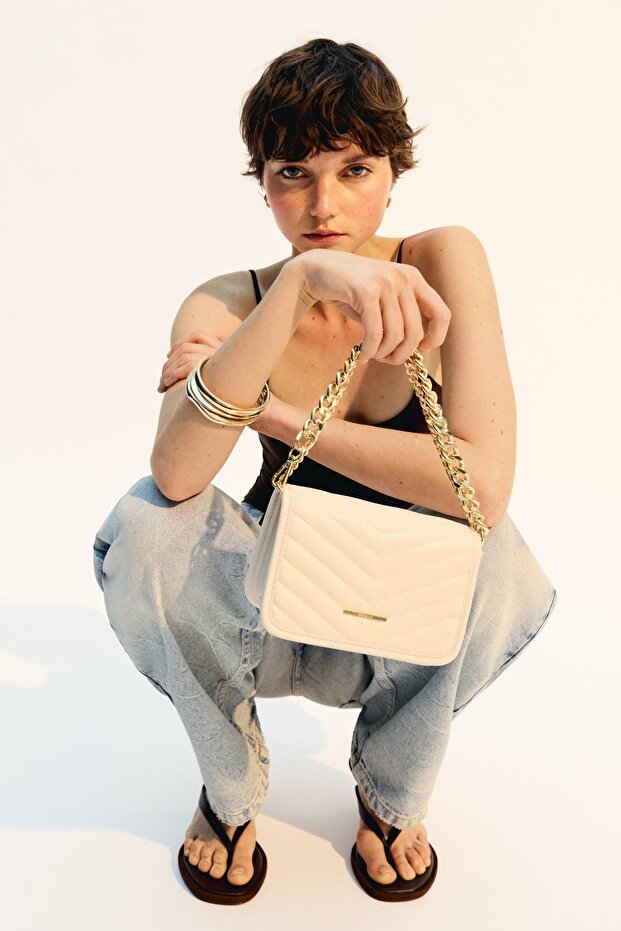 Sac bandoulière matelassé Bershka Chain