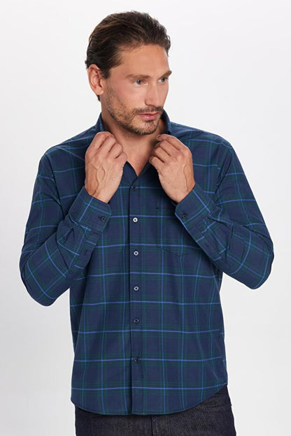 Chemise Tudors  pour homme, coupe classique, col boutonné, petits carreaux, en coton bleu marine