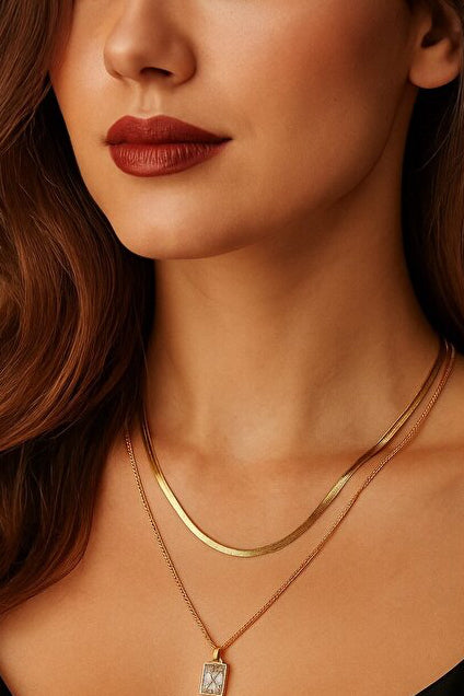 Collier double pierre en acier de marque générale