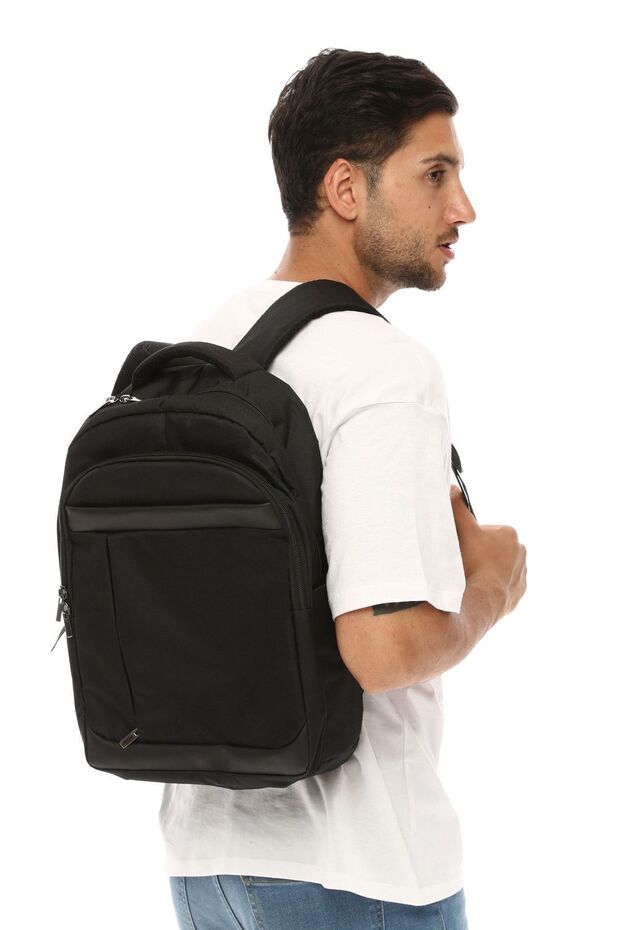 Sac à dos Ramsbury  en tissu imperméable noir, compatible avec les ordinateurs portables de 15,6 pouces