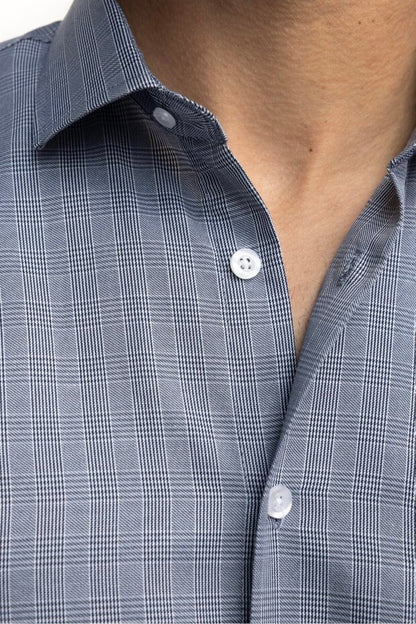 Chemise grise Tudors Classic Fit à manches longues et col cravate en coton fin rayé