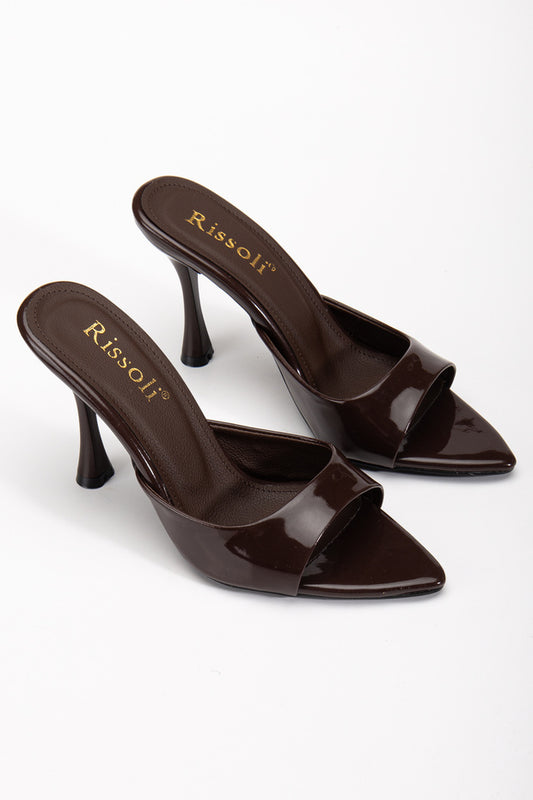 Sandales à talons pointus marron foncé pour femmes de la marque RISSOLI
