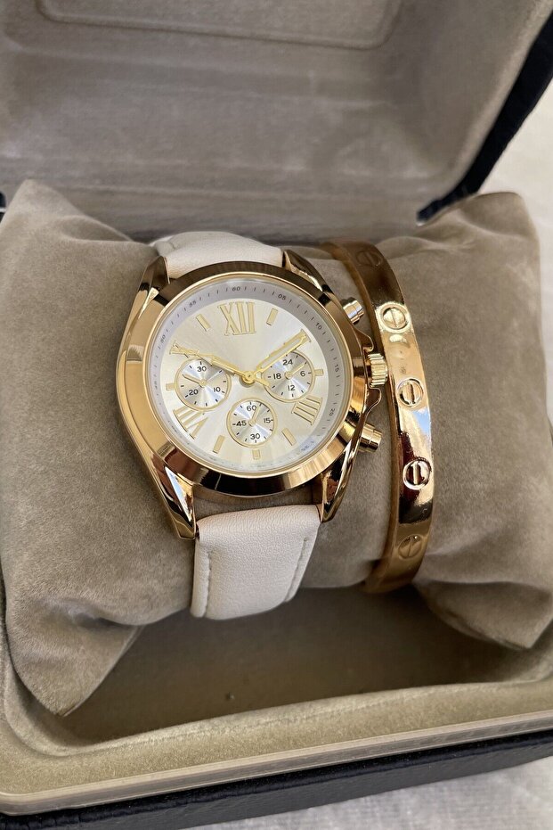 Leerybee  Cartier Élégance : Adoptez la tendance avec cette montre pour femme dotée d’un bracelet en acier ! Bracelet en cuir, boîtier en acier