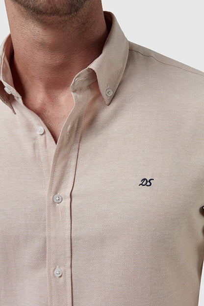 Chemise en coton brodé beige Oxford coupe slim D'S Damat, col boutonné, facile à repasser