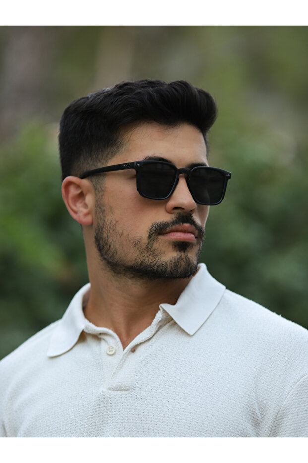 Lunettes de soleil unisexes TomyHelf , monture noire mate, design carré