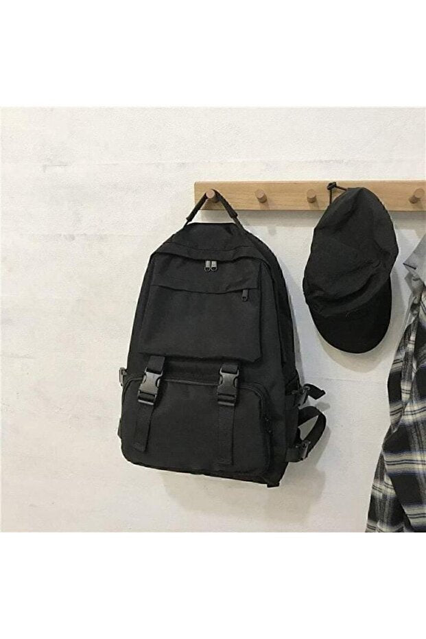 Sac à dos noir Something Bag,  grand format, large, avec ceinture, idéal pour l'école et comme sac pour ordinateur portable.