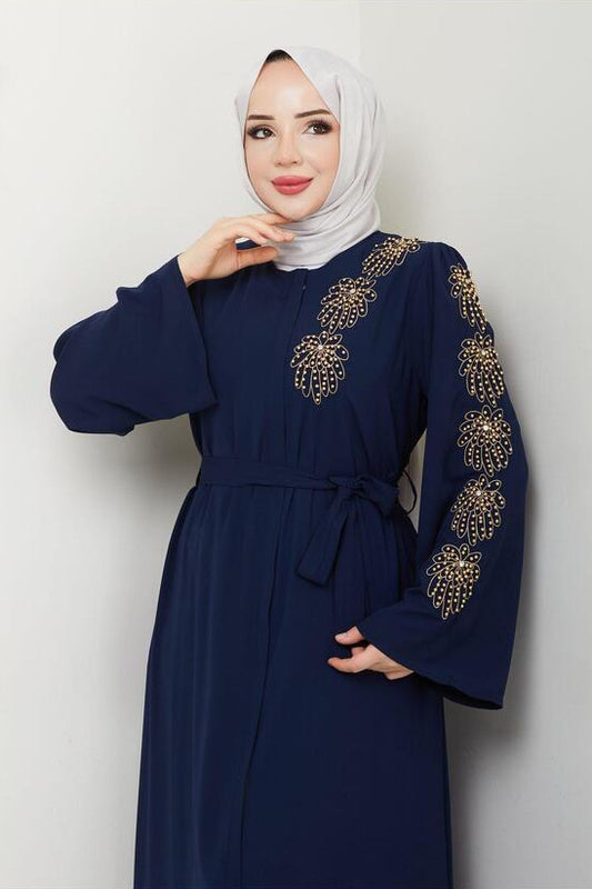 ABAYA  À MOTIFS DE PALMIERS ET ORNÉE DE PERLES JAUNES