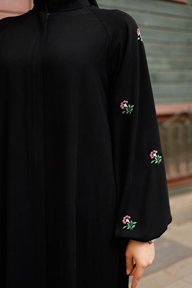 Abaya en soie noire Medina à motif floral pour femme MARQUANT  , avec fermeture éclair à boutonnière, ceinture et poches (style hijab)