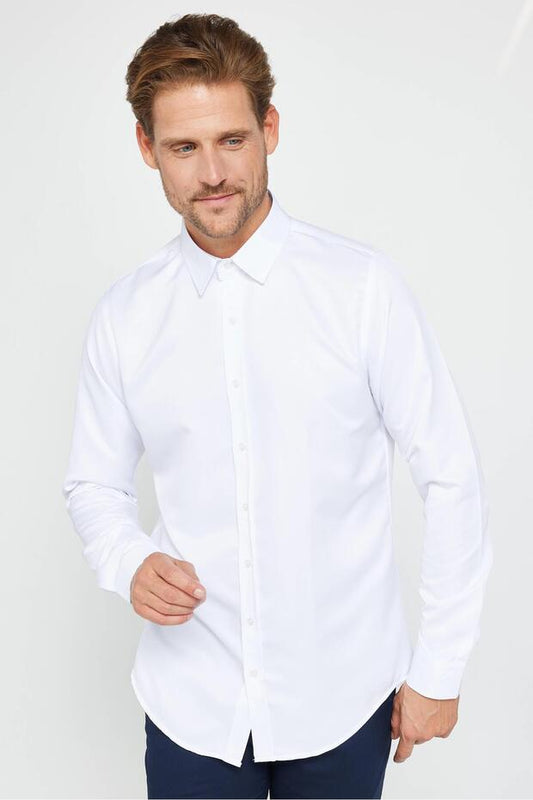 Chemise blanche pour homme Tudors,  coupe ajustée, manches longues, repassage facile, tissu respirant et absorbant la transpiration, à porter avec une cravate, idéale en toutes saisons