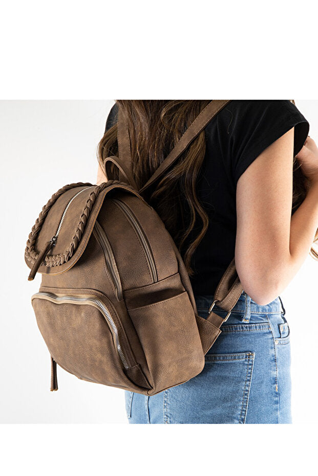 Sac à dos en cuir By Hakan  Gk20 Vienna pour femme, idéal au quotidien, rabat à motif tissé en V