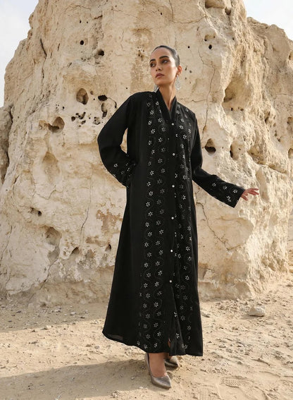 Abaya noire à découpes laser à motifs floraux avec hijab