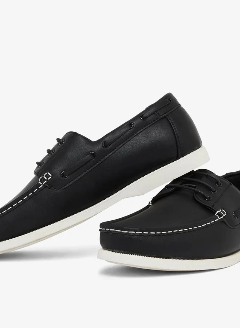 Chaussures bateau classiques noires pour hommes
