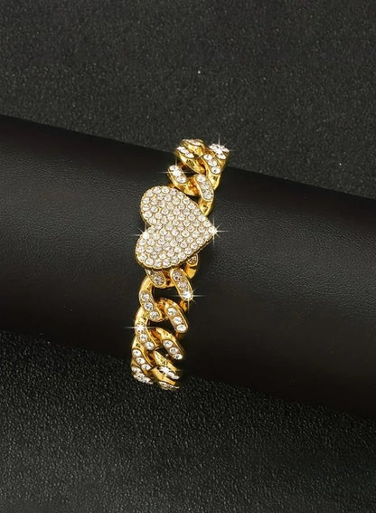 Bracelet à maillons en forme de cœur orné d'or