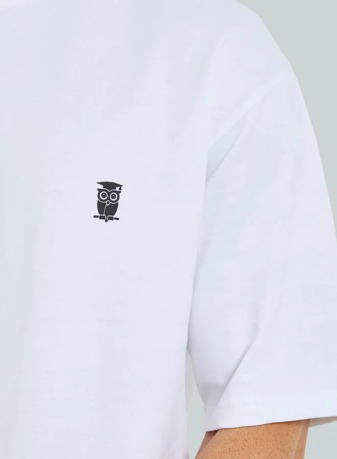 Men White Contrast Embroidery Logo T-Shirt