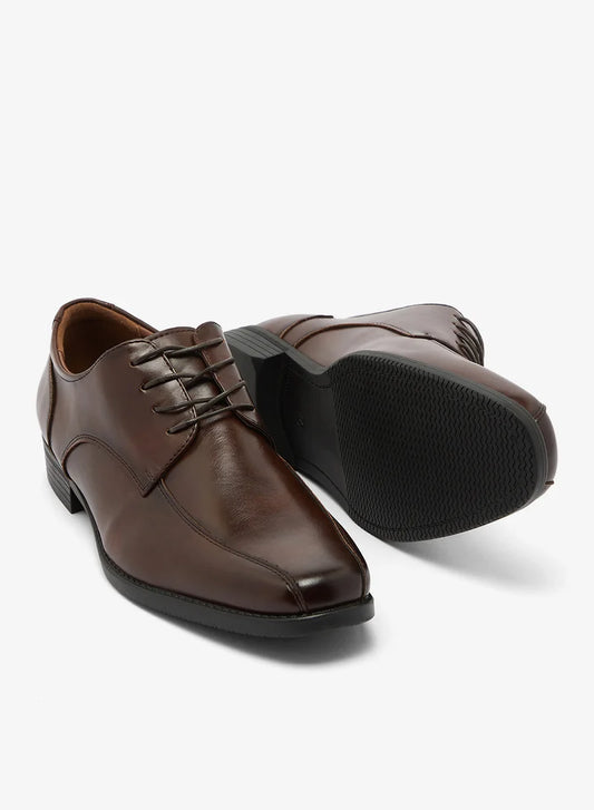Chaussures habillées à lacets