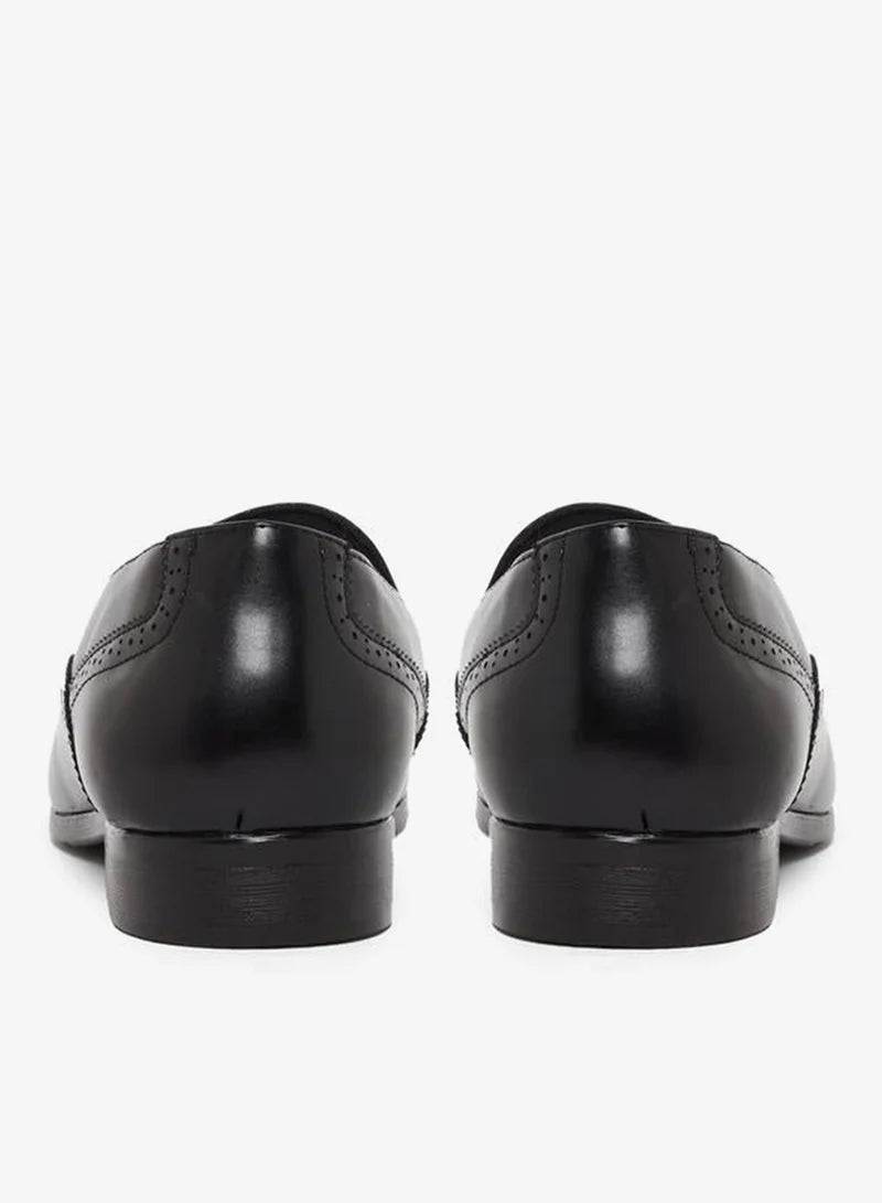 Chaussures habillées en cuir noir pour hommes