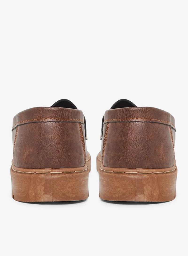 Mocassins pour hommes en similicuir avec détails de surpiqûres