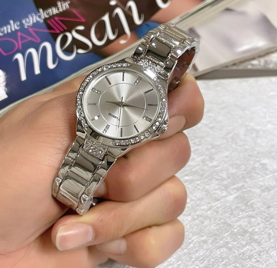 Zircon montre