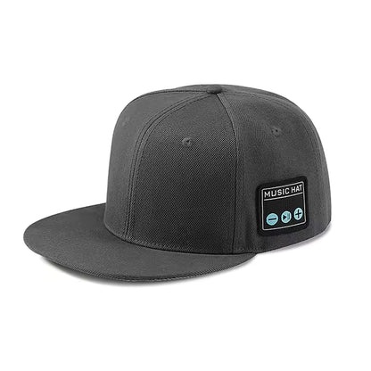 Casquette de baseball ajustable avec haut-parleur intelligent Bluetooth intégré pour écouter de la musique en extérieur, en courant et en faisant de la musique sans fil. Écouteurs Bluetooth pour casque de sport avec double haut-parleur et micro.