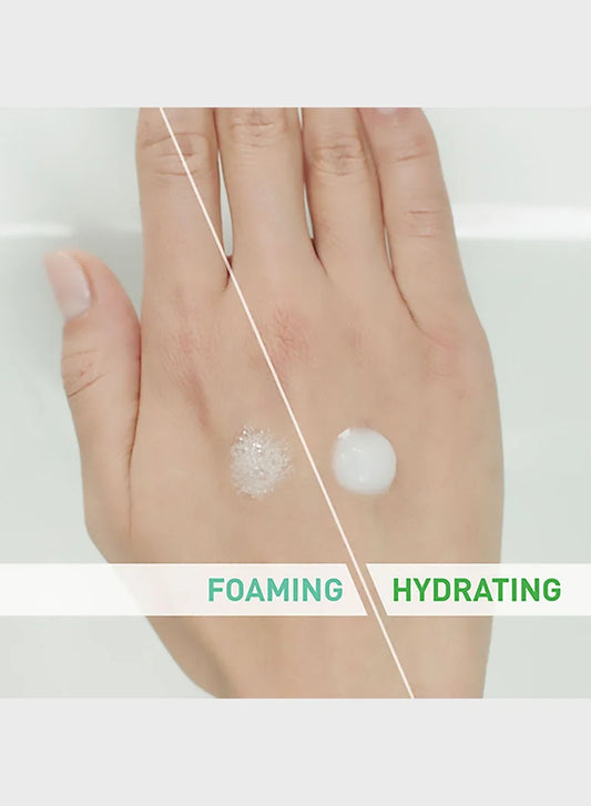 Nettoyant hydratant pour peaux normales à sèches à l'acide hyaluronique 236 ml
