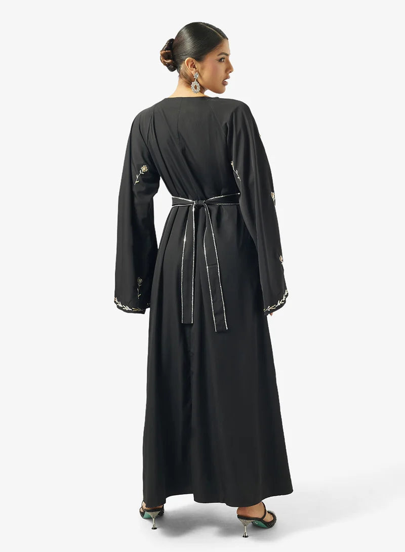Abaya brodée avec Sheila