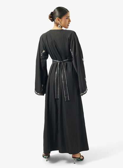 Abaya brodée avec Sheila