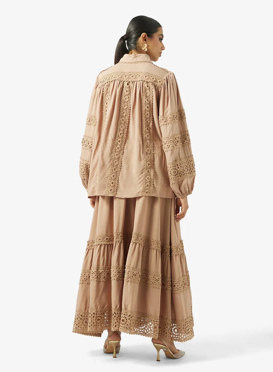 Ensemble haut et jupe à bordure en dentelle