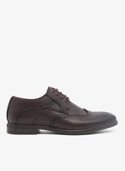 Chaussures habillées à lacets style brogue à bout golf