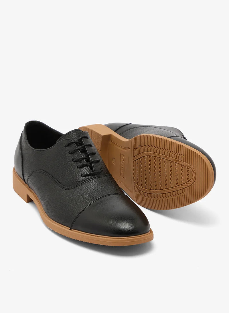 Chaussures habillées à lacets