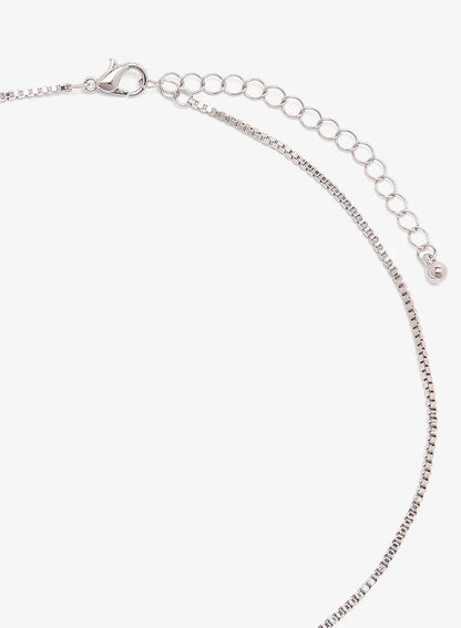 Colliers ras du cou à plusieurs rangs ornés de strass et de diamants